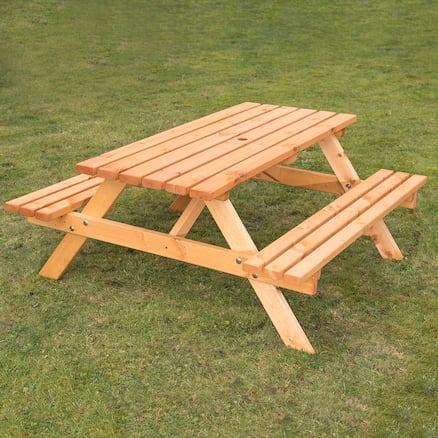 Outdoor Tables & Chairs